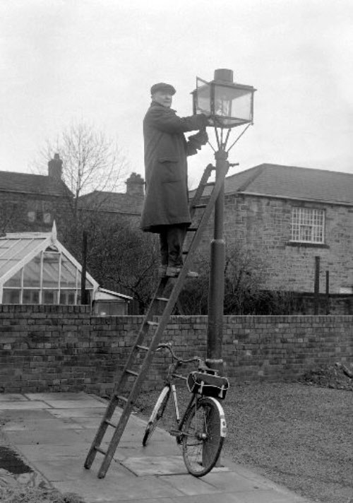 Ossett's Last Lamplighter